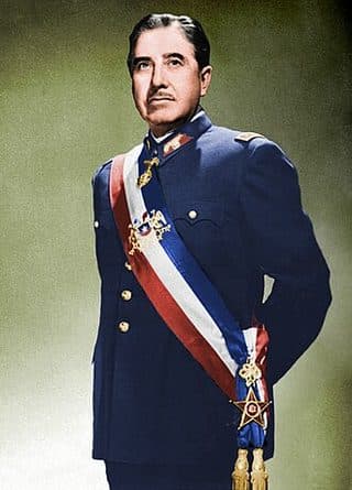 Retrato: Augusto Pinochet