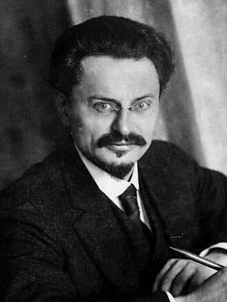 Retrato: Leon Trótski