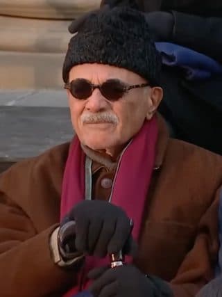 Retrato: Mahmood Mamdani
