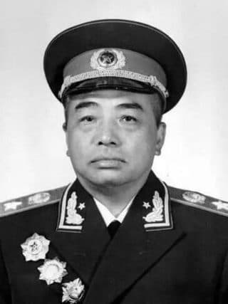 Retrato: Peng Dehuai