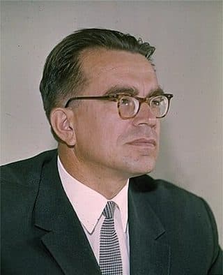 Retrato: Viktor Glushkov